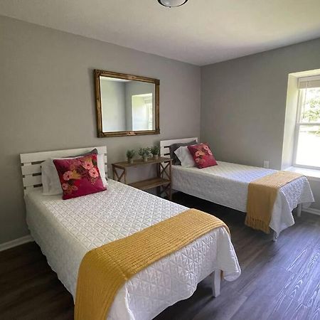 The Deannie Apt #6 - Simple And Homey 2Bd W/ Wifi Hamilton Luaran gambar